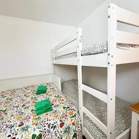 Le Refuge Des Tribus Entre & La Rochelle Vakantiehuis